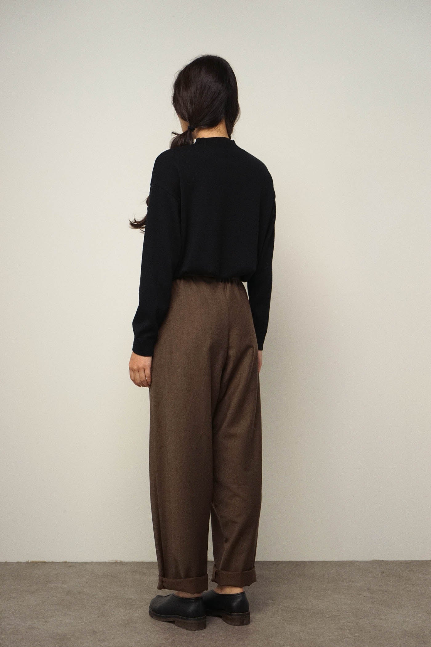 Pants pleats | wood (2 Stk verfügbar in XS/S)