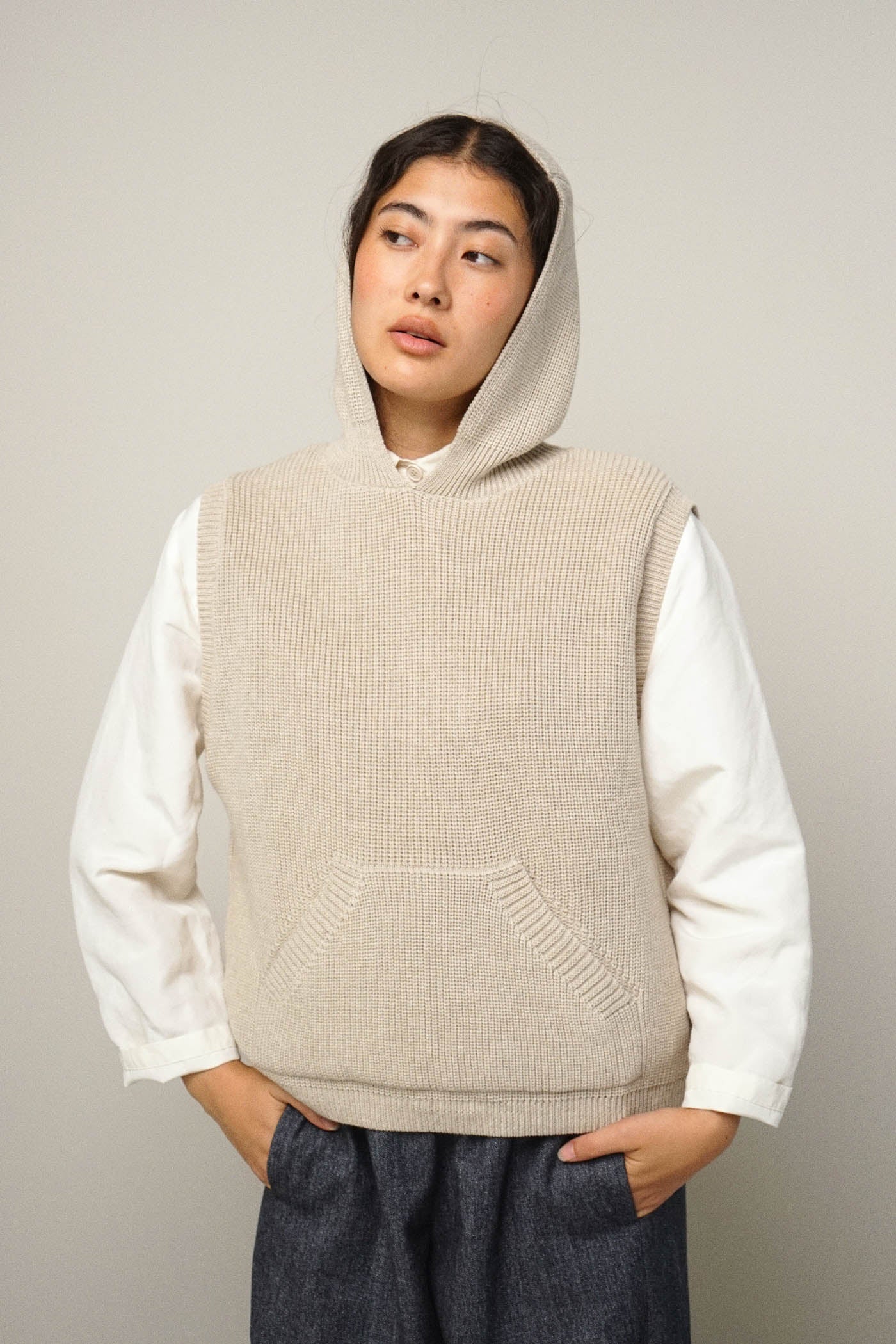 Vest Hoodie | beige