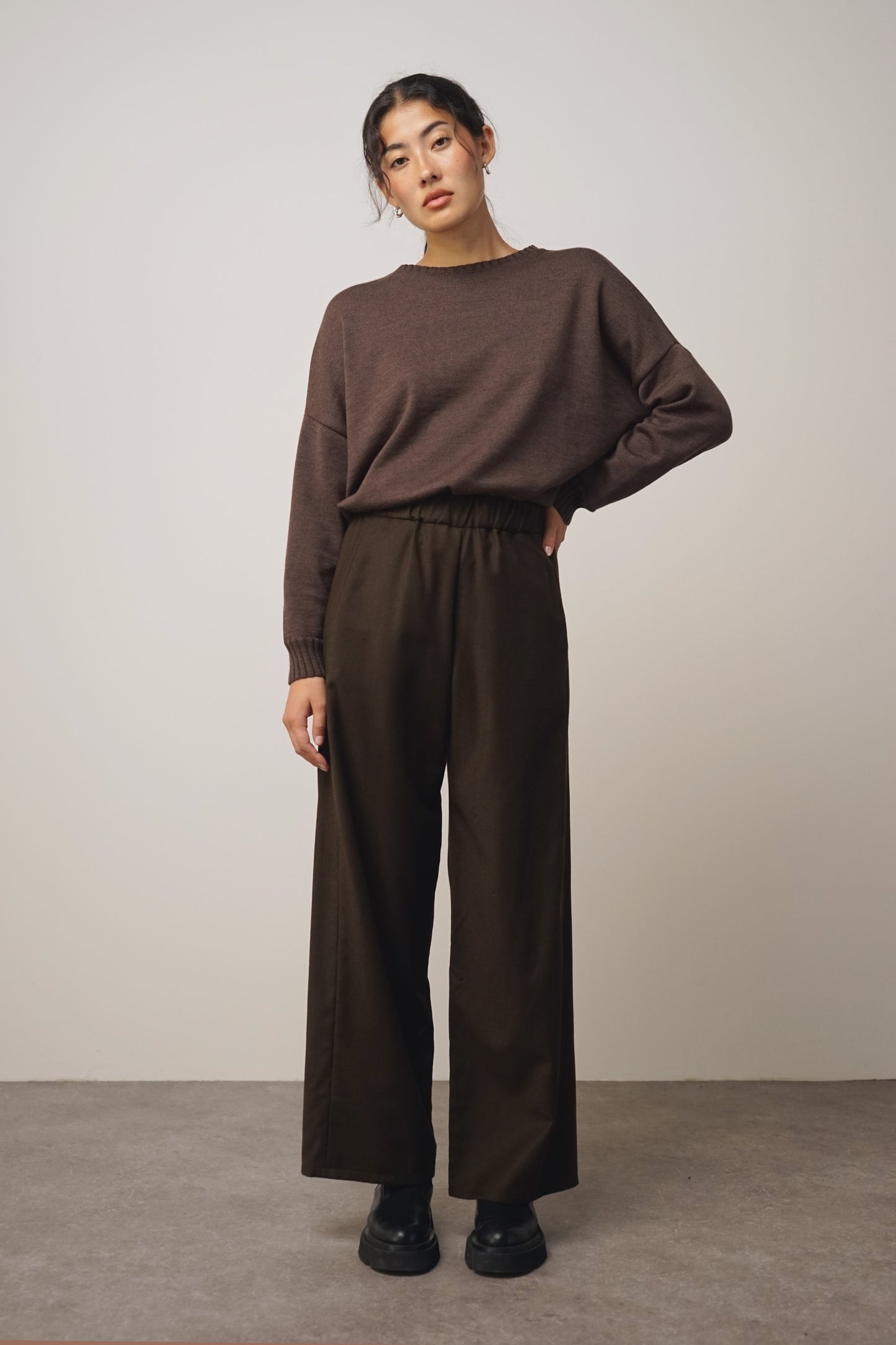 Pants straight | coffee (2 Stk in M-L)