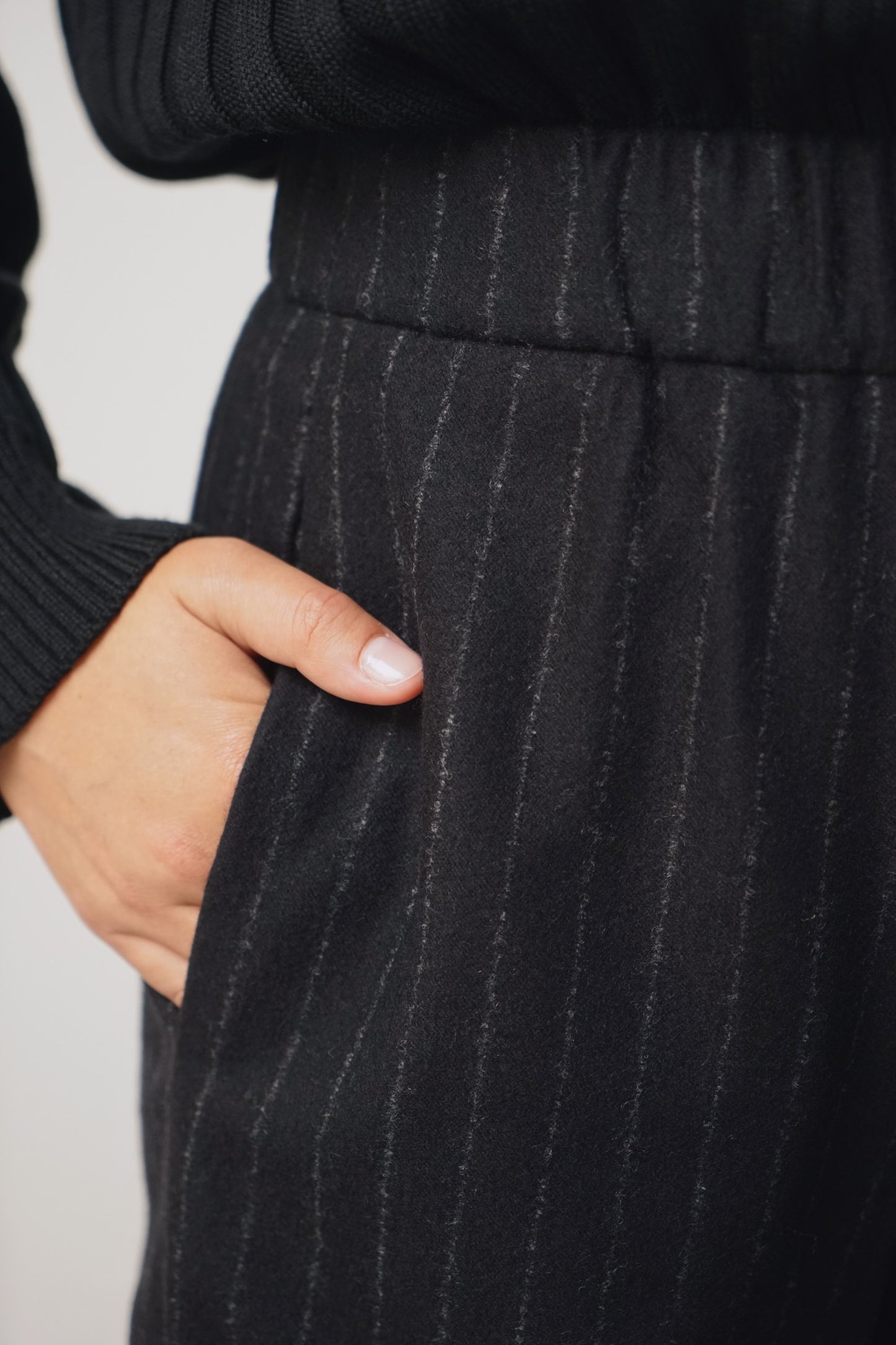 Pants straight | stripes (1 Stk verfügbar in XS - S)