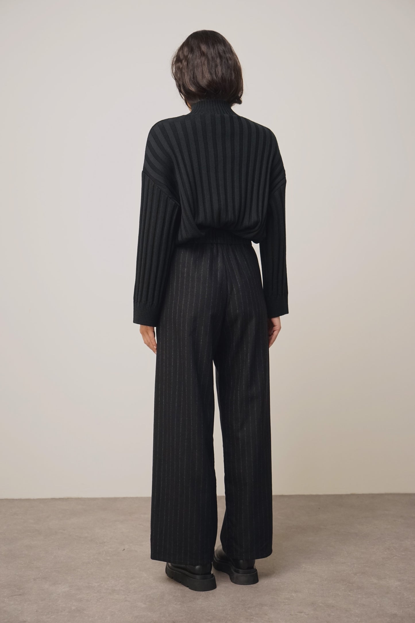 Pants straight | stripes (1 Stk verfügbar in XS - S)