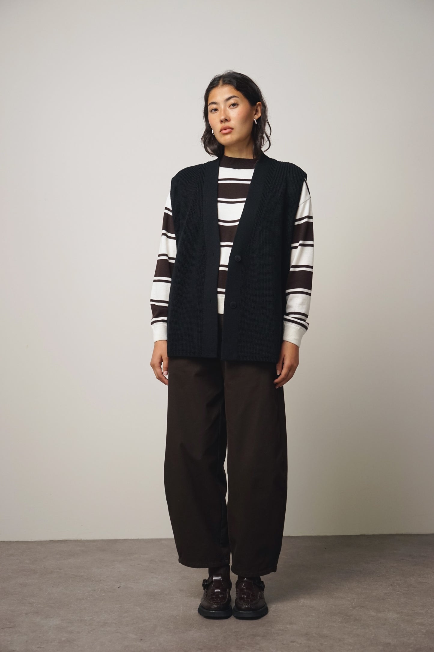 Vest long | black (1 Stk verfügbar)