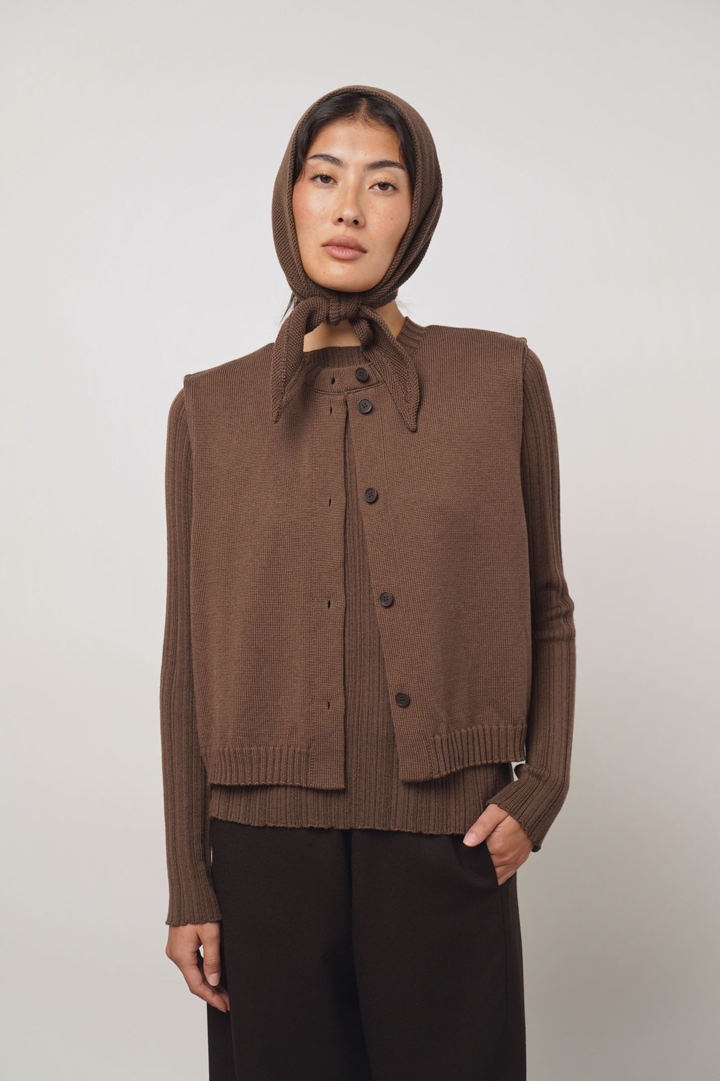 Vest | chocolate
