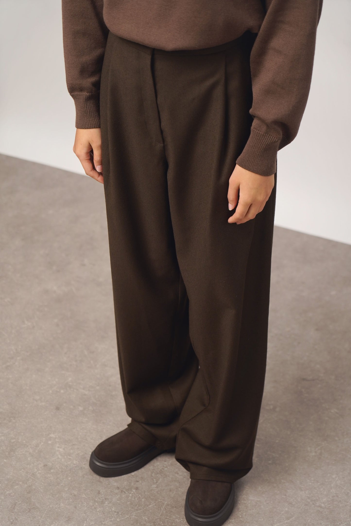 Pants pleats | coffee