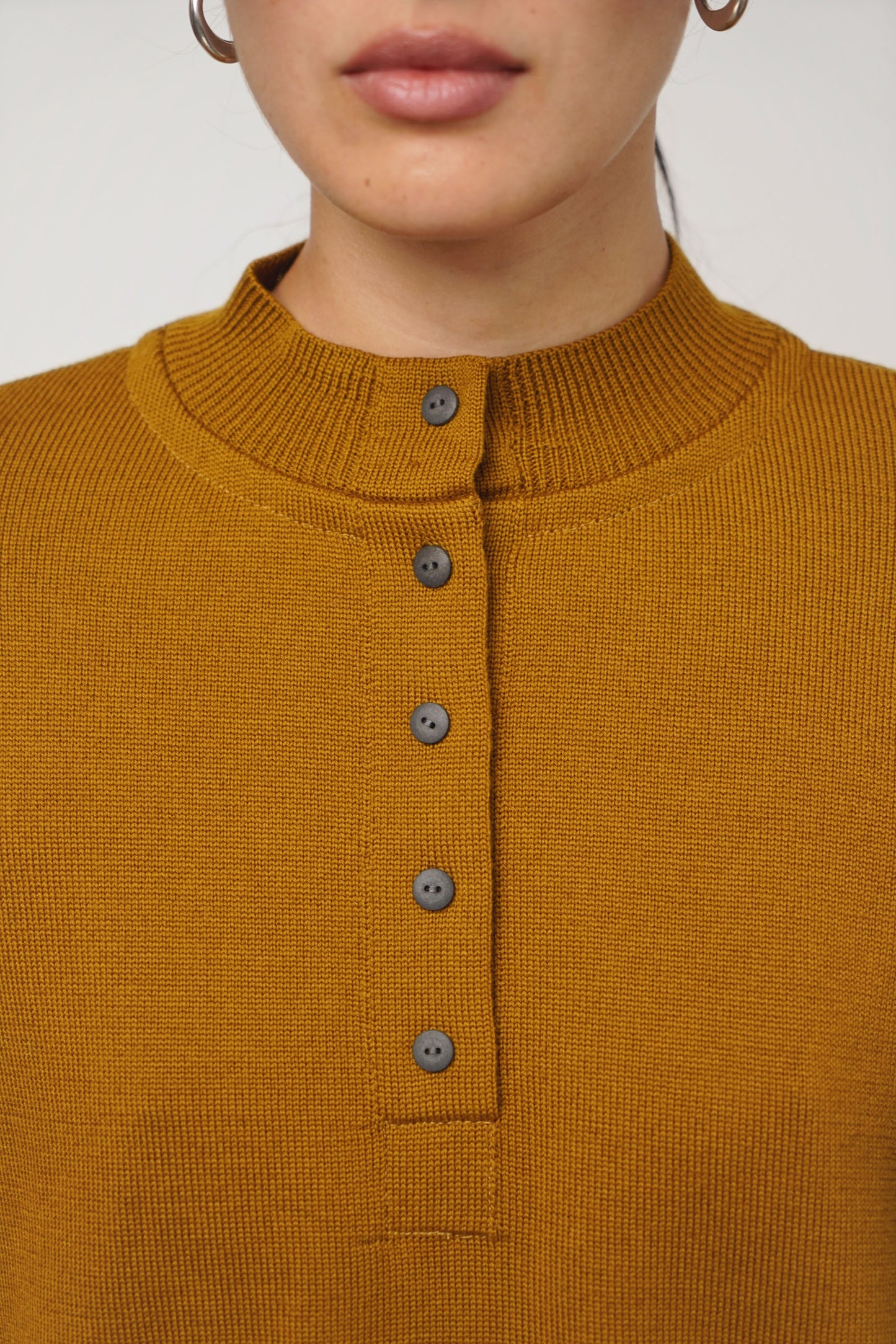 Pullover button | gold