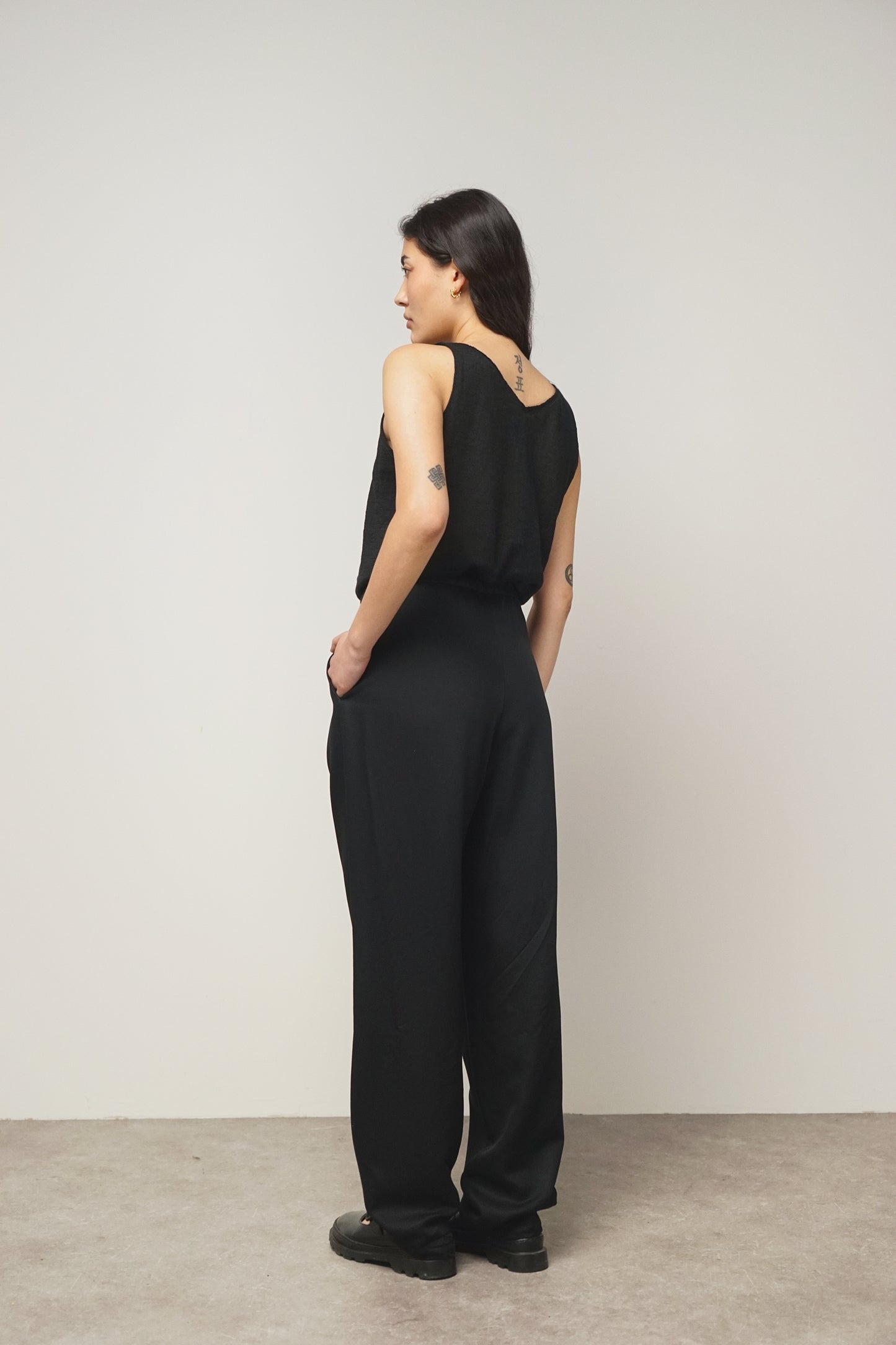 Pants pleats | black