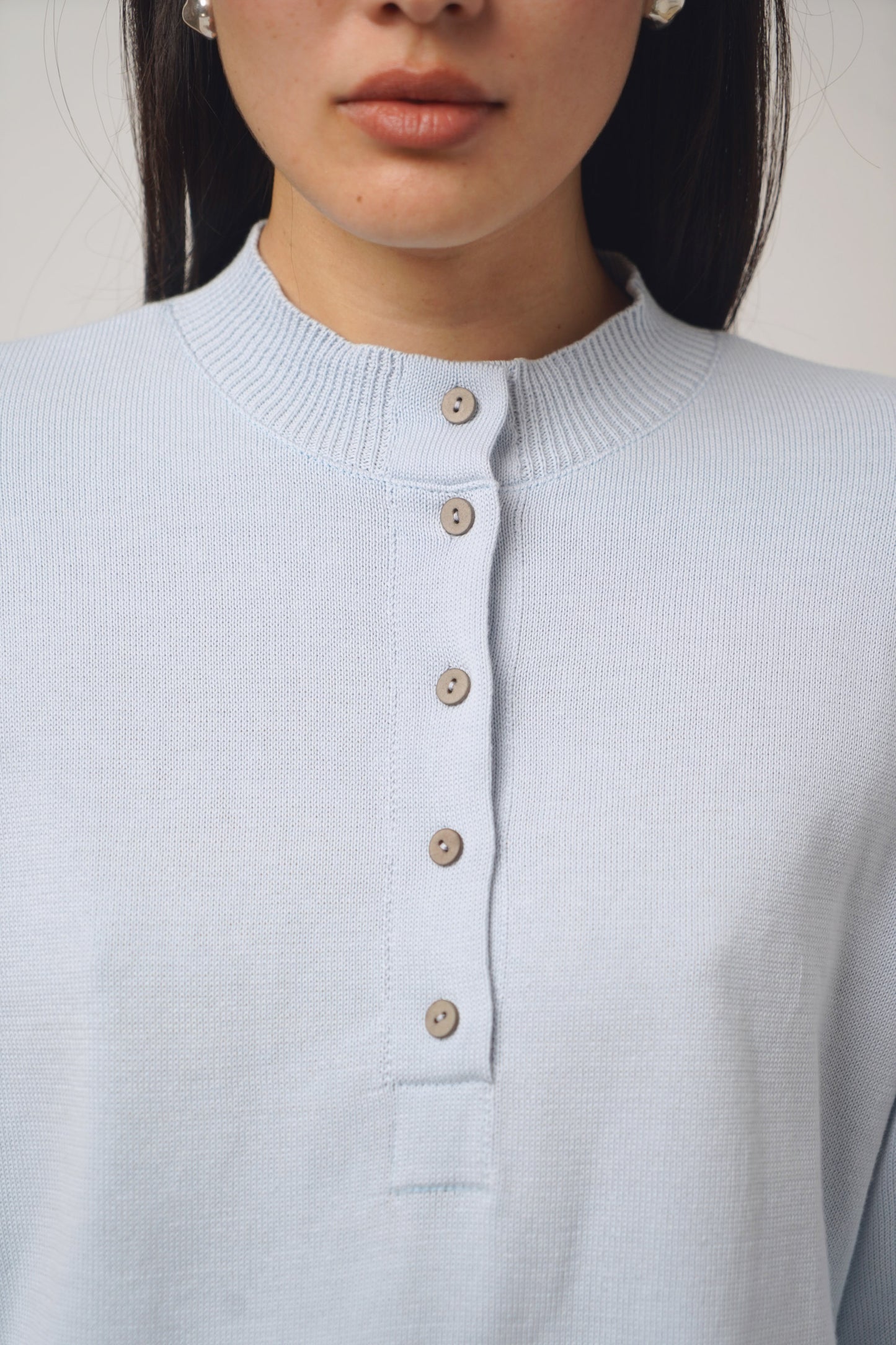 Pullover button | sky