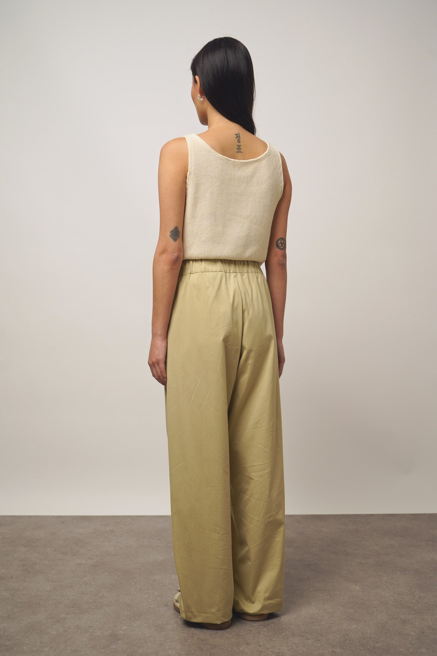 Pants pleats | mustard
