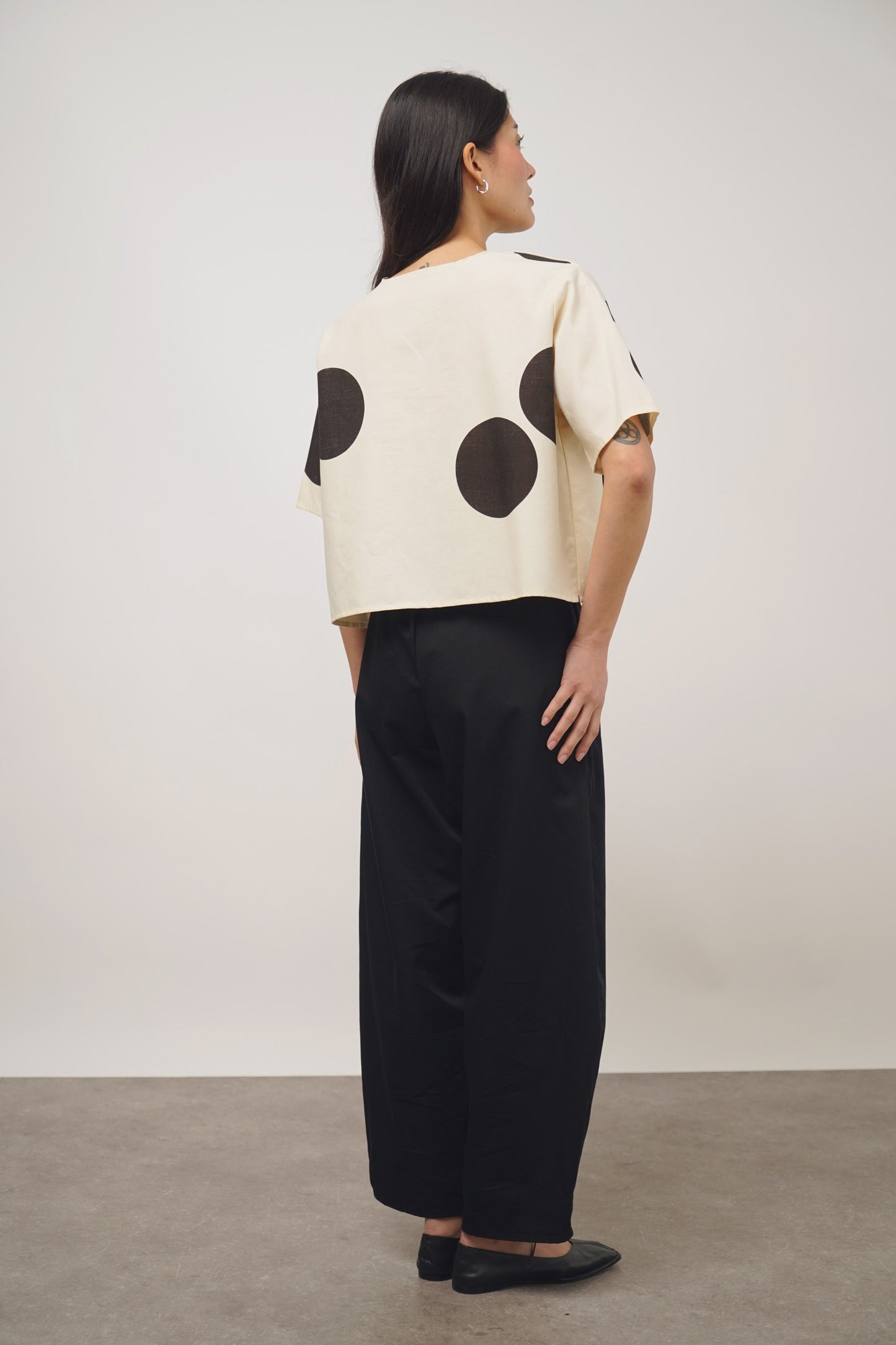 Shirt dots | natural-black PRE-ORDER