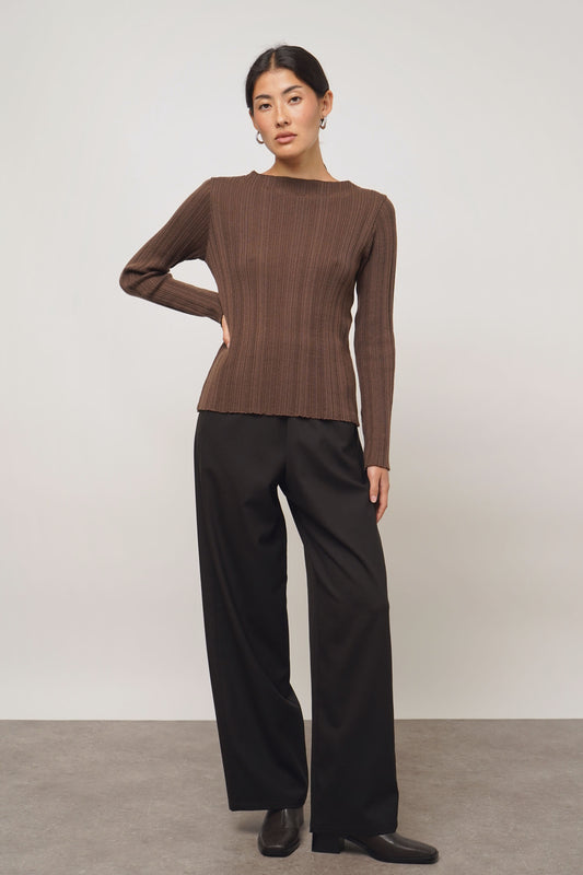 PRE ORDER | Pullover fine pleats | chocolate