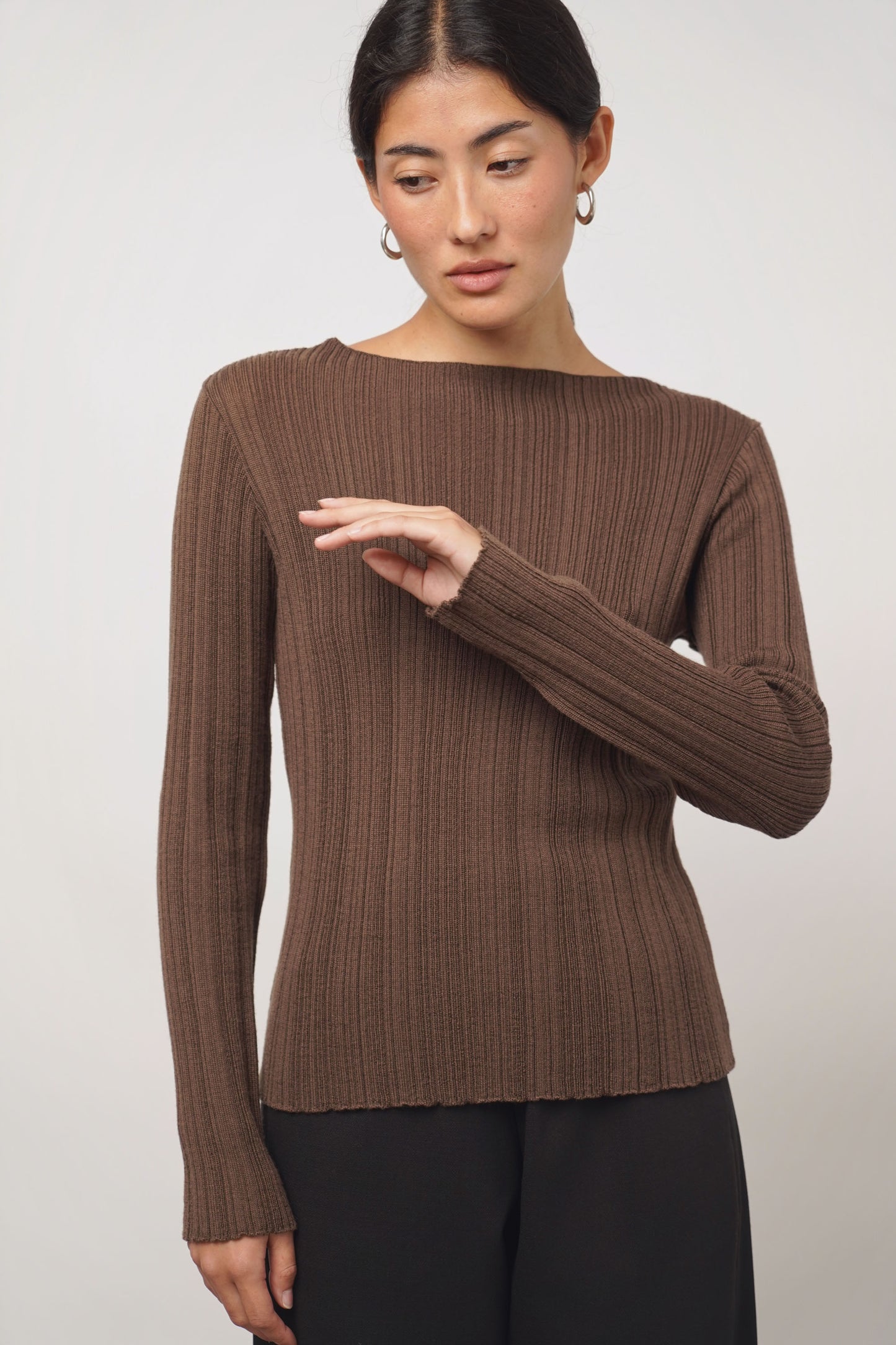 PRE ORDER | Pullover fine pleats | chocolate