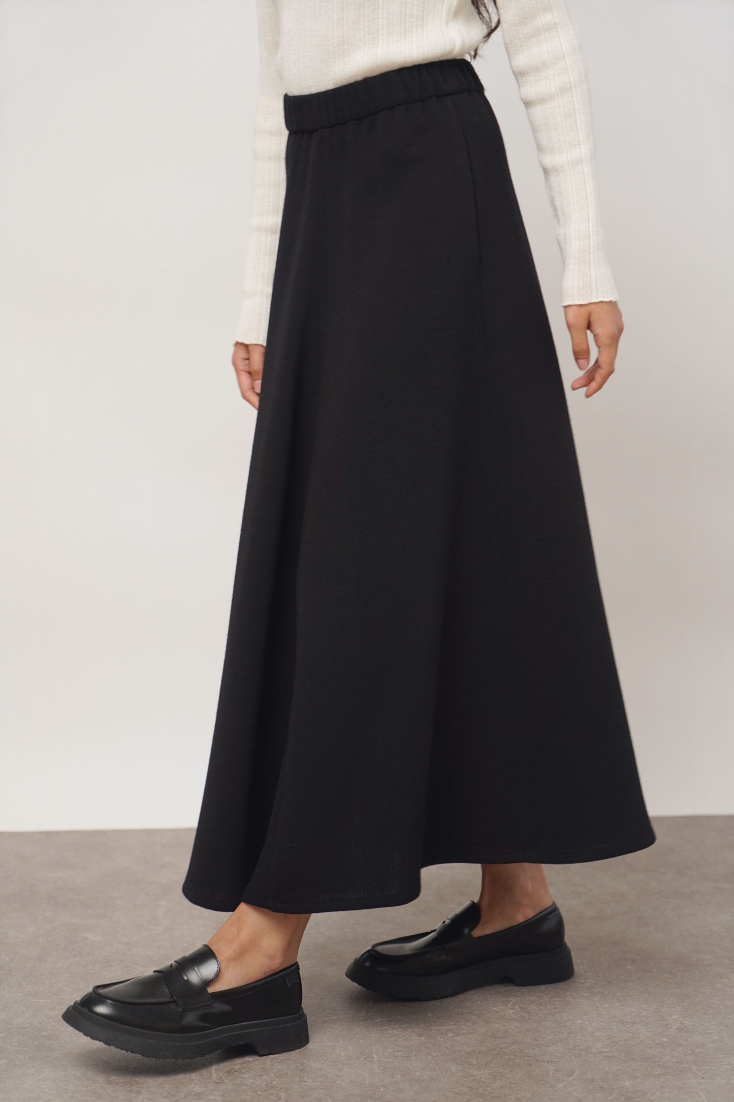PRE ORDER | Skirt | black