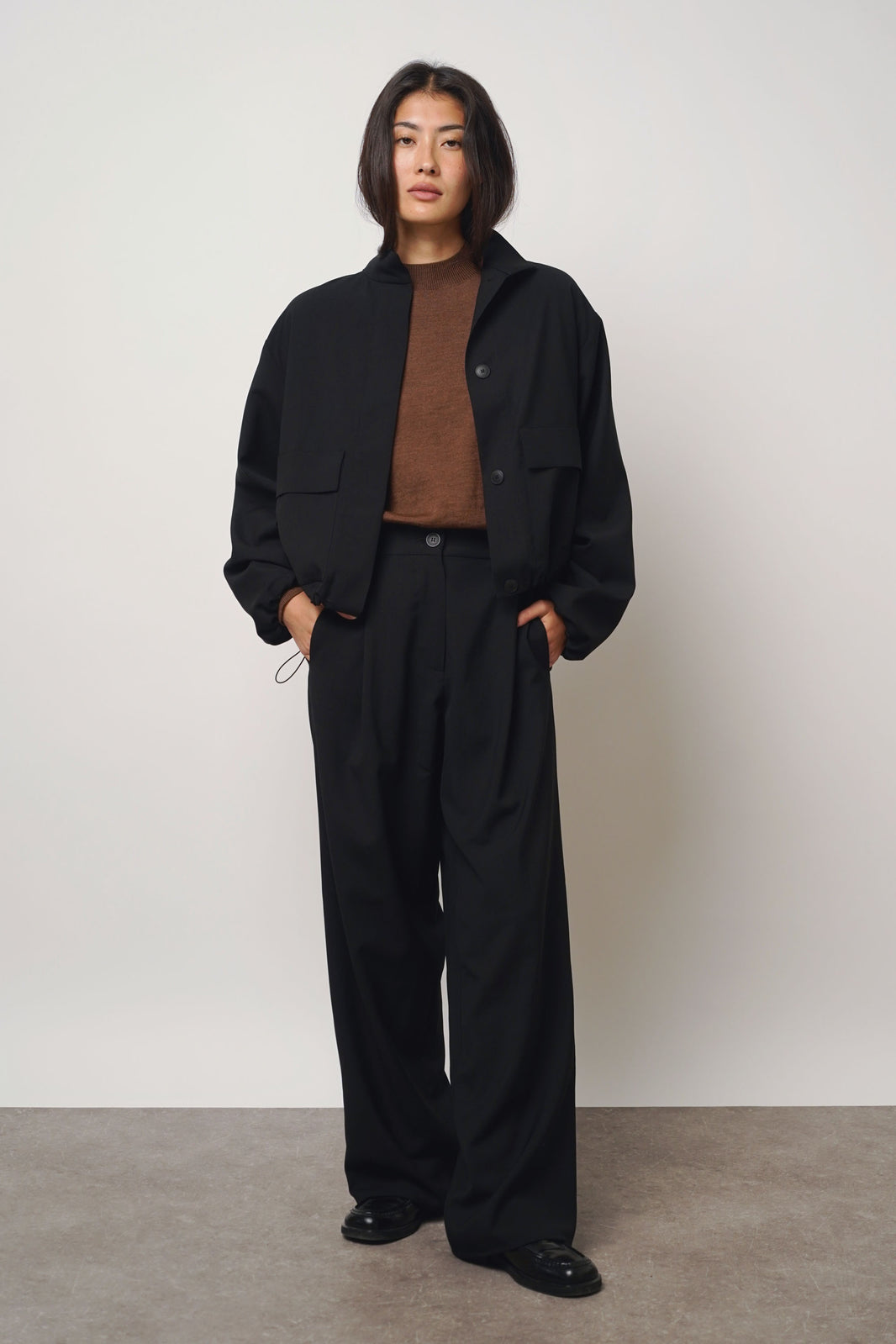 Pants pleats | black