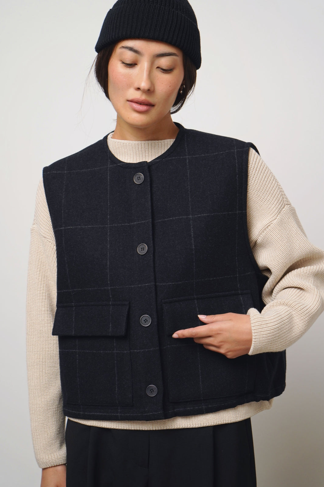 Vest | black check