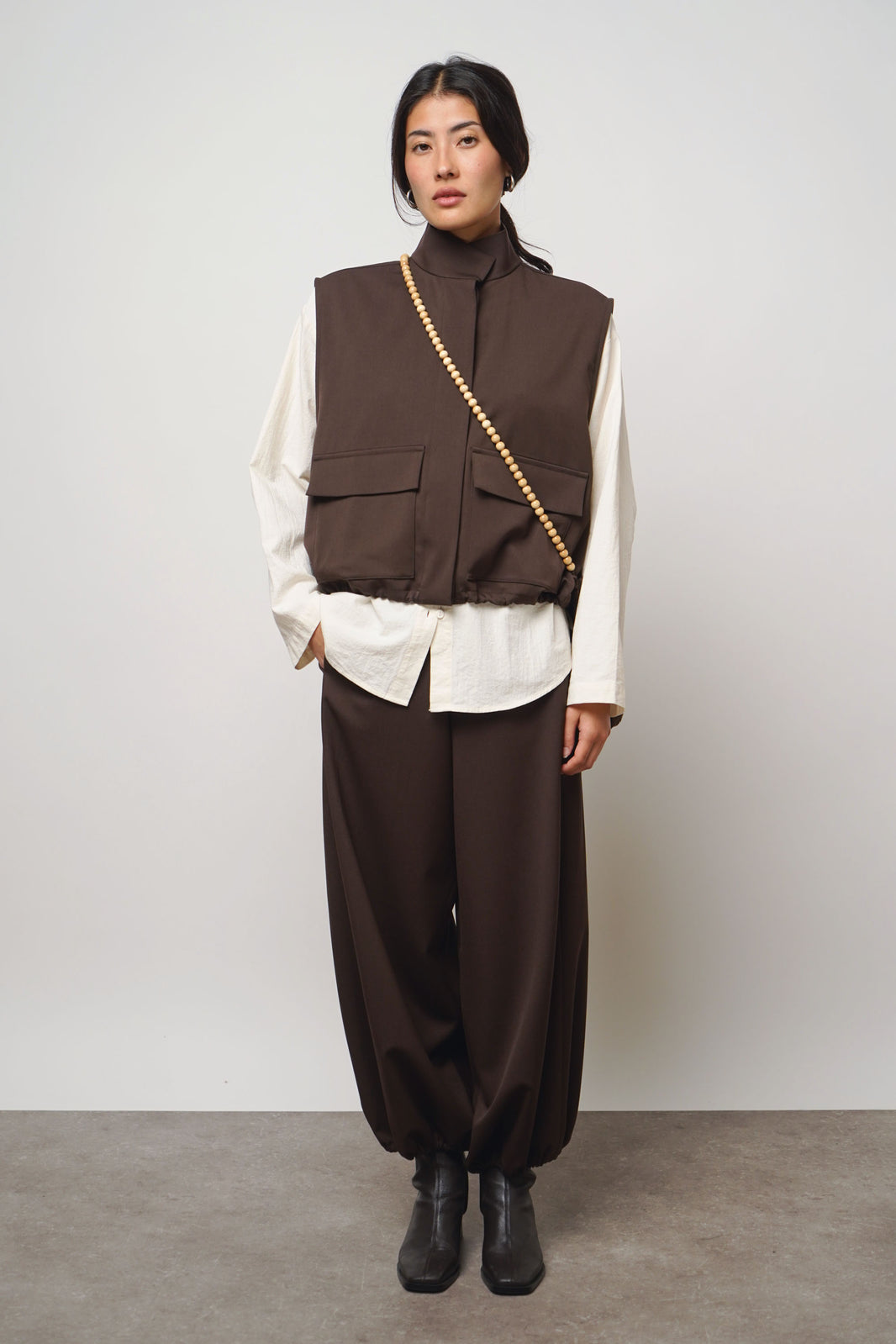 Vest | mocha