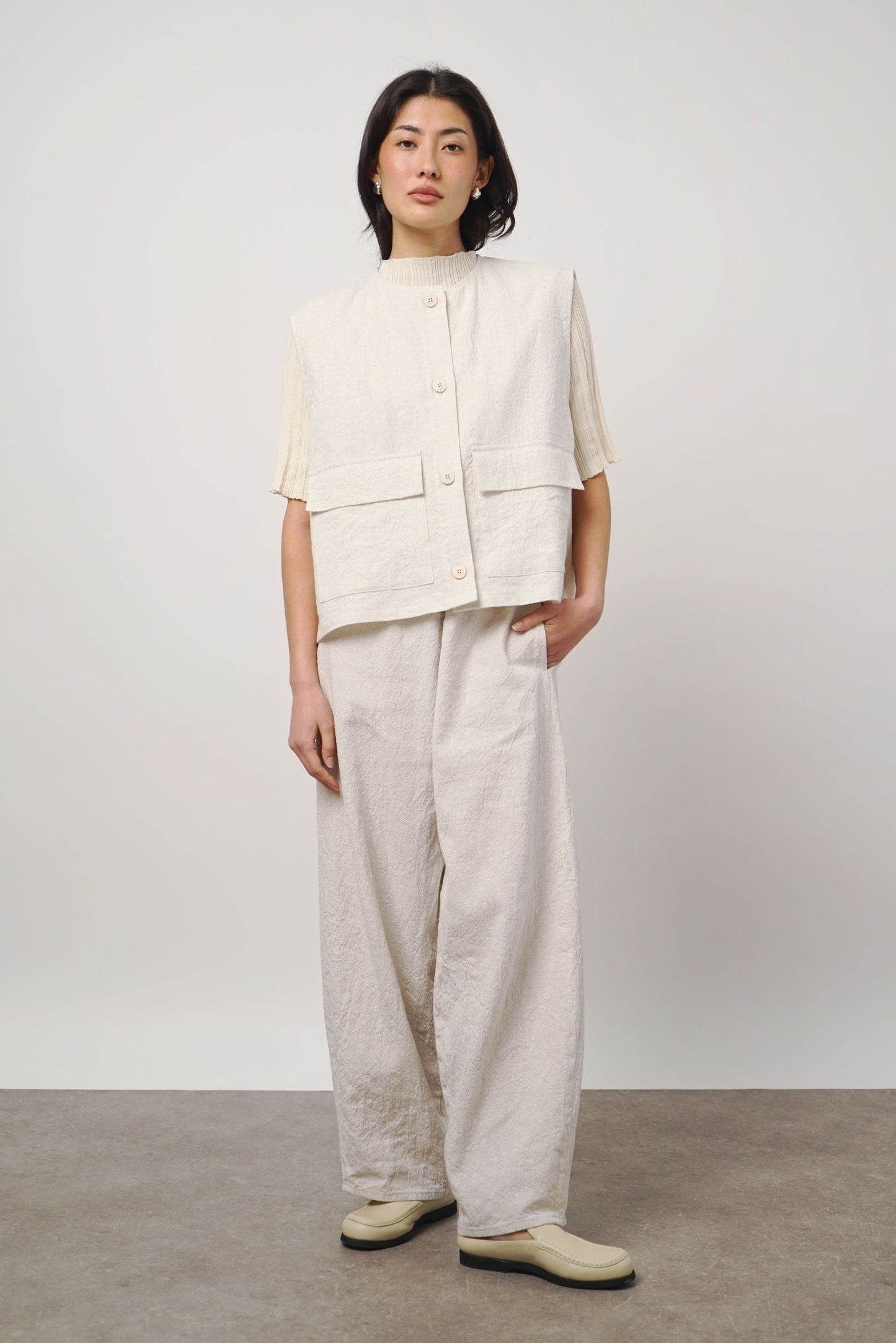 Vest | greige