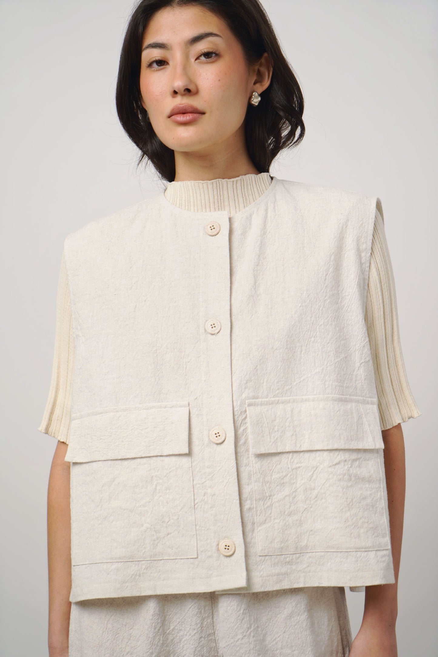 Vest | greige