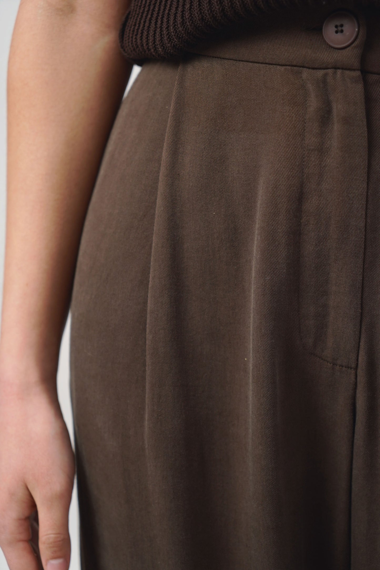Pants pleats | mocha