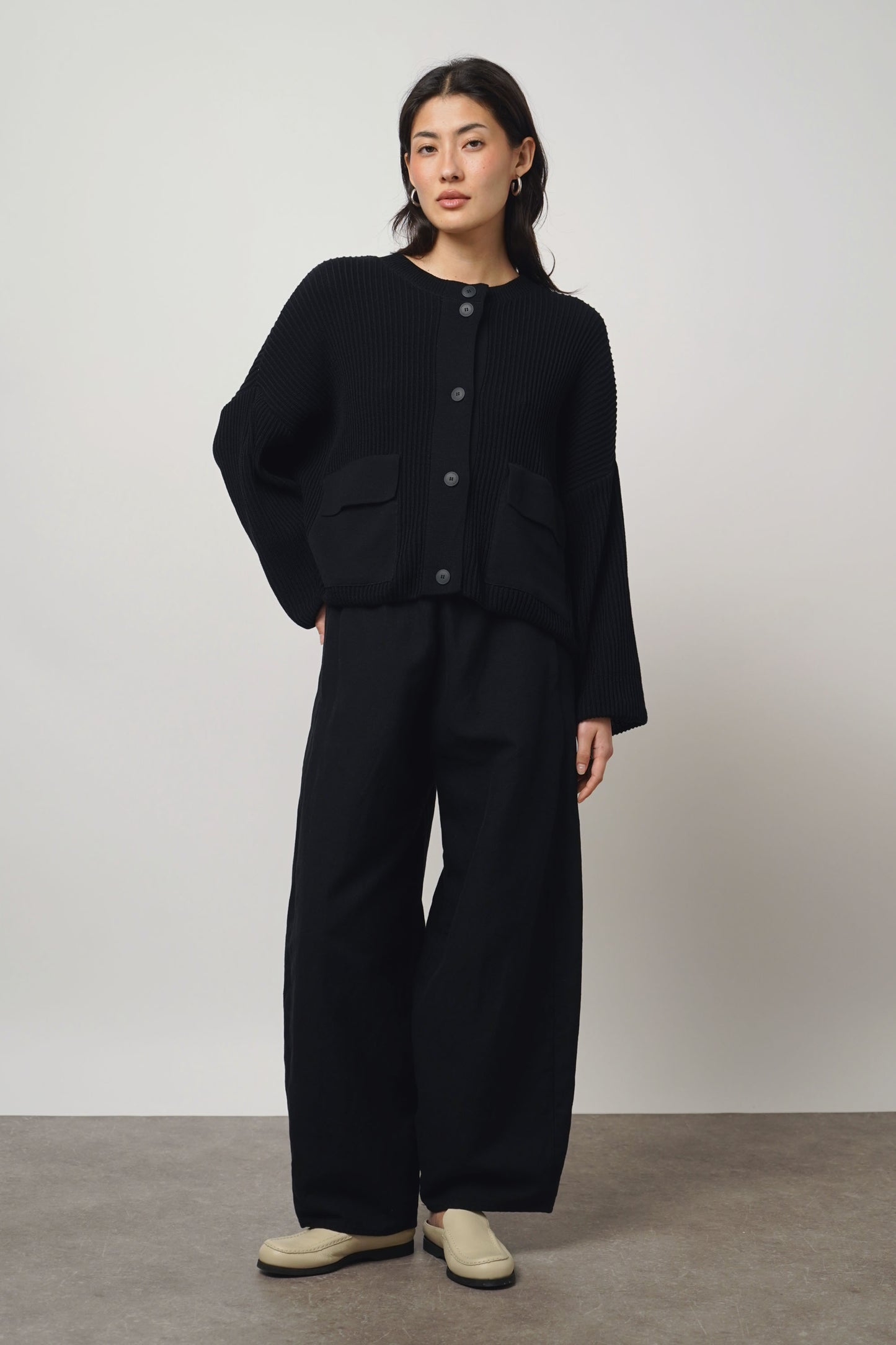 Cardigan pockets | black