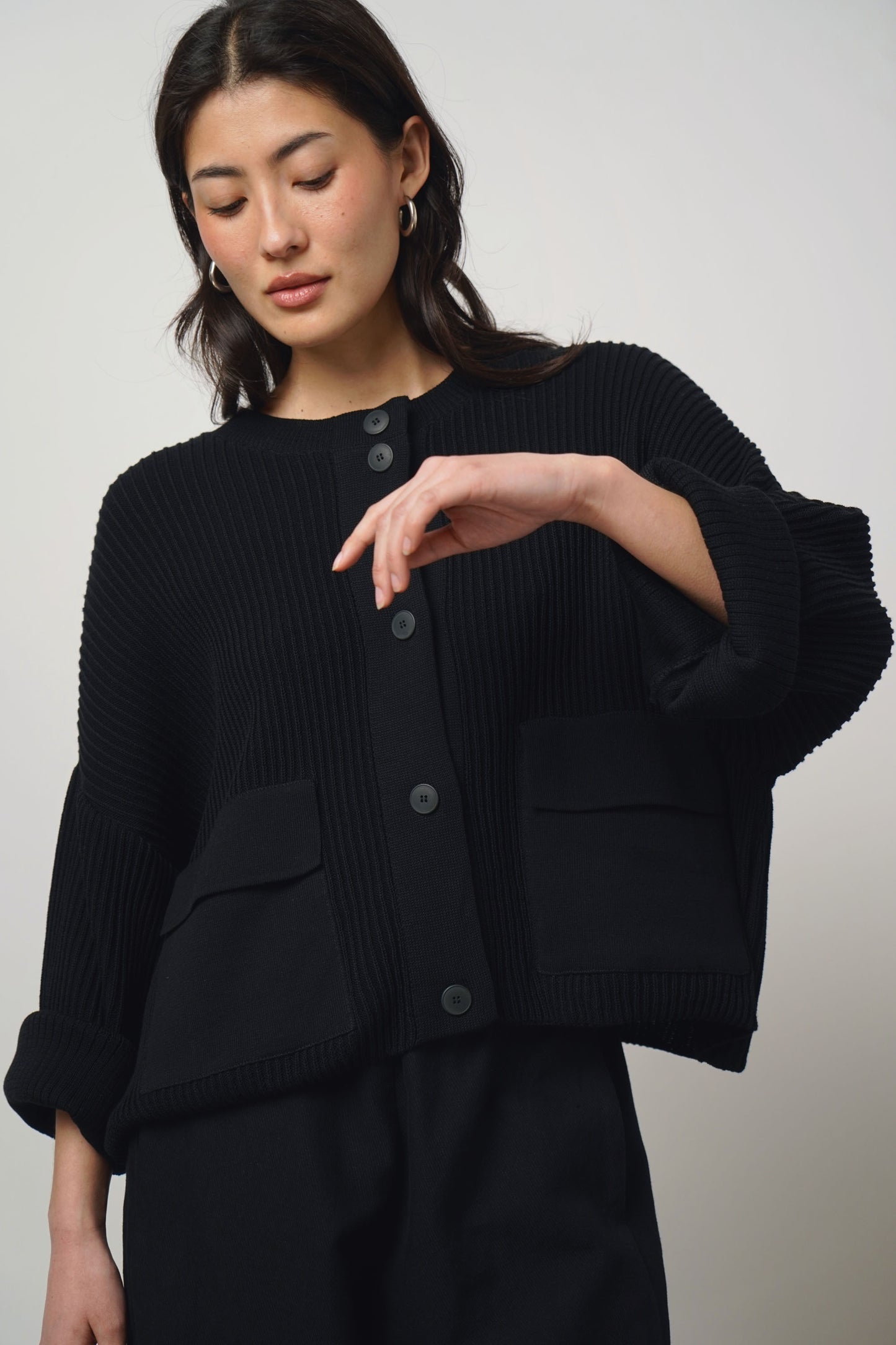 Cardigan pockets | black