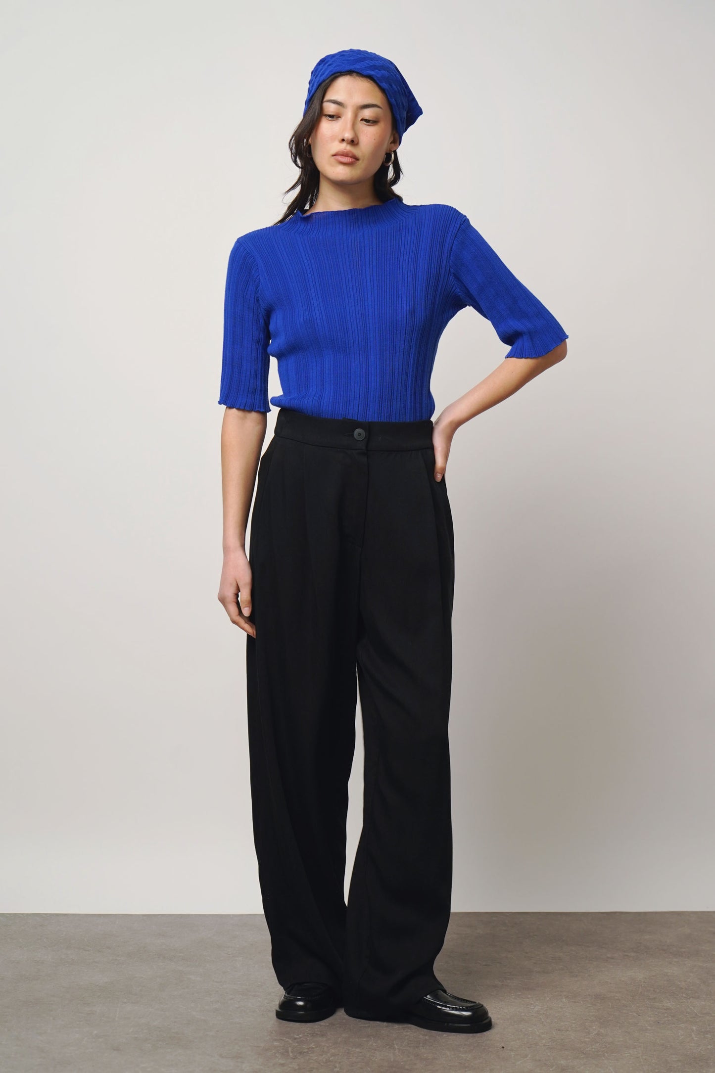 Pants pleats | black